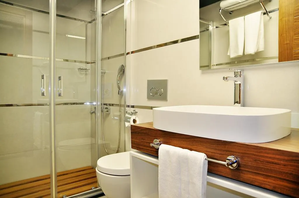 Avin Hotel Izmir