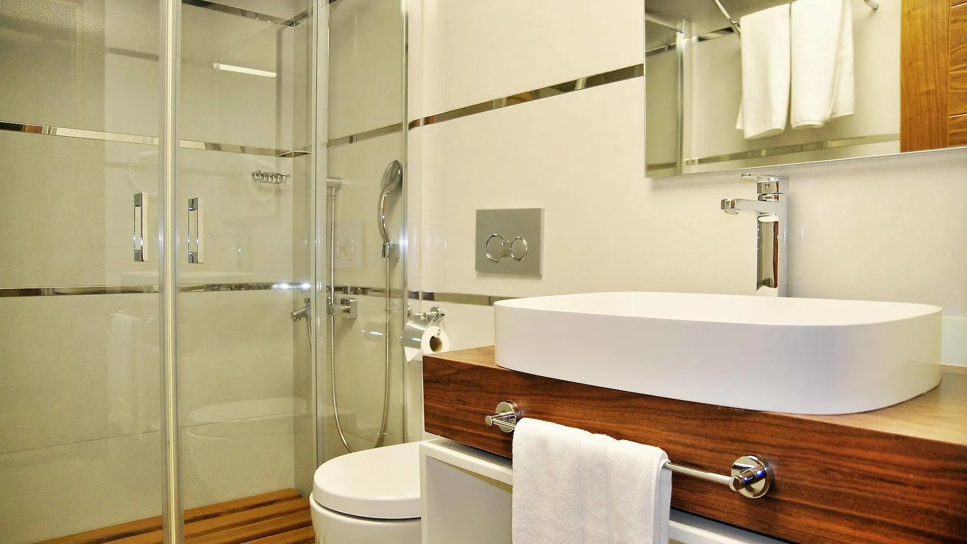 Avin Hotel Izmir