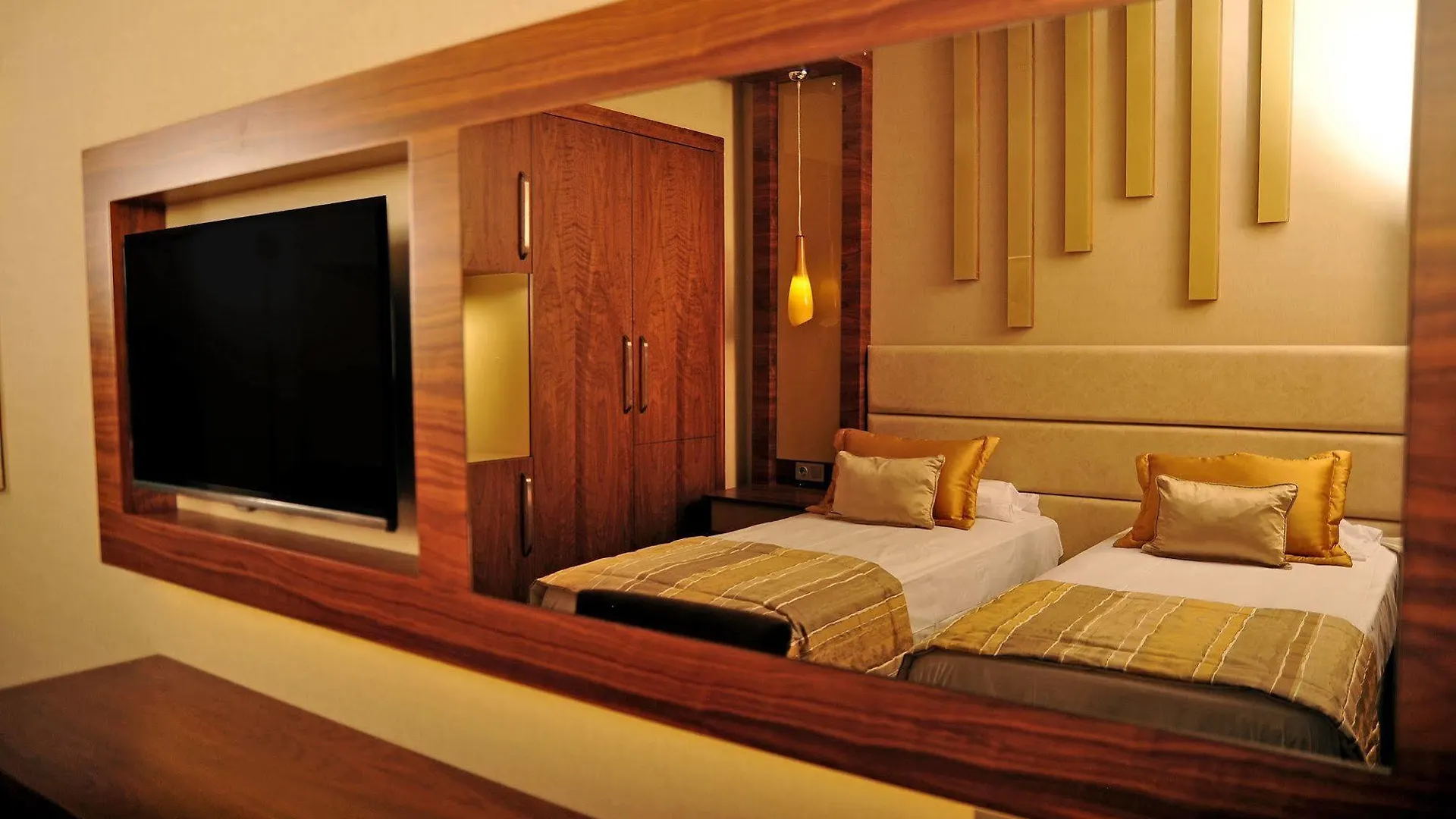 Avin Hotel Izmir